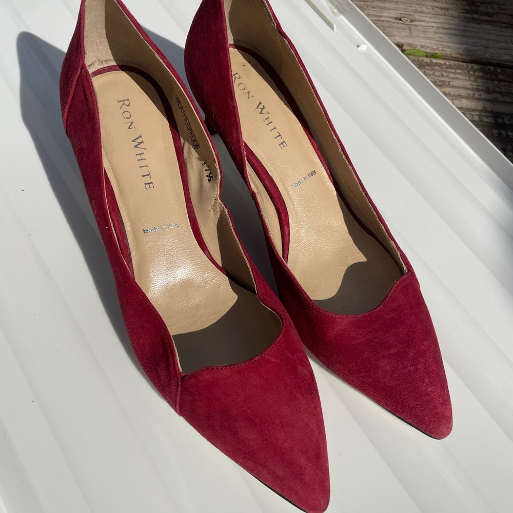 Ron White red- maroon suede low heels. Great condition slightly worn. Size 7.5